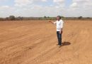 Prefeitura de Agricolândia conclui limpeza do terreno do campo de futebol na Comunidade Tamboril
