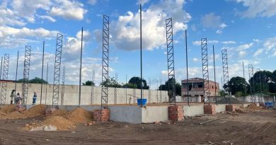 Prefeitura de Agricolândia está construindo complexo esportivo no centro da cidade