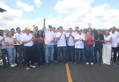 Governador Rafael Fonteles e prefeito Marcão do Povo inauguram importantes obras em Agricolândia