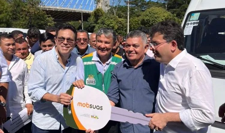 Prefeitura de Agricolândia recebe nova Van para atender a população